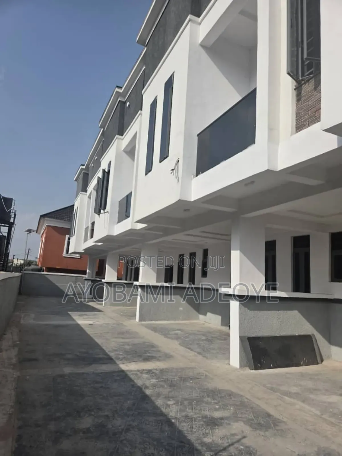 3bdrm Duplex in Creek Avenue, Ikota for sale