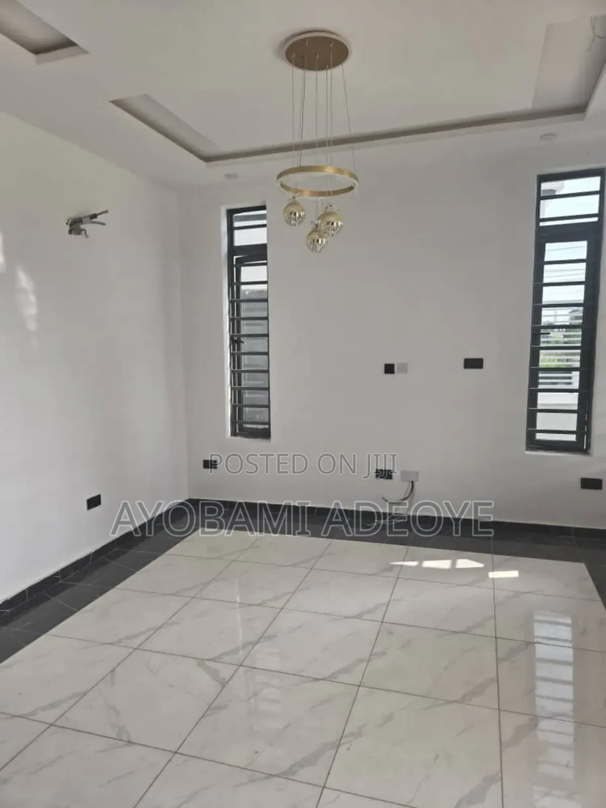 3bdrm Duplex in Creek Avenue, Ikota for sale