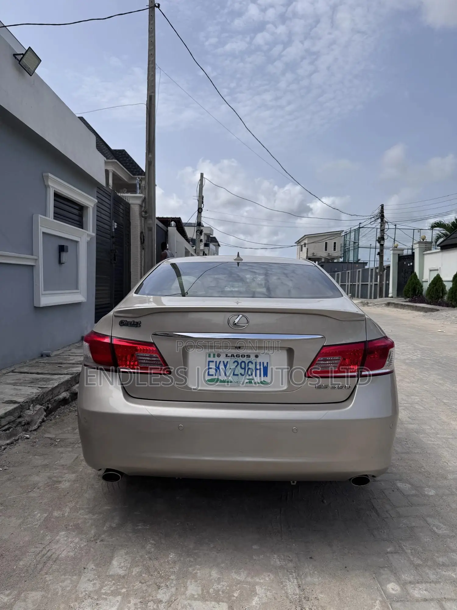 Lexus ES 350 2011 Gold