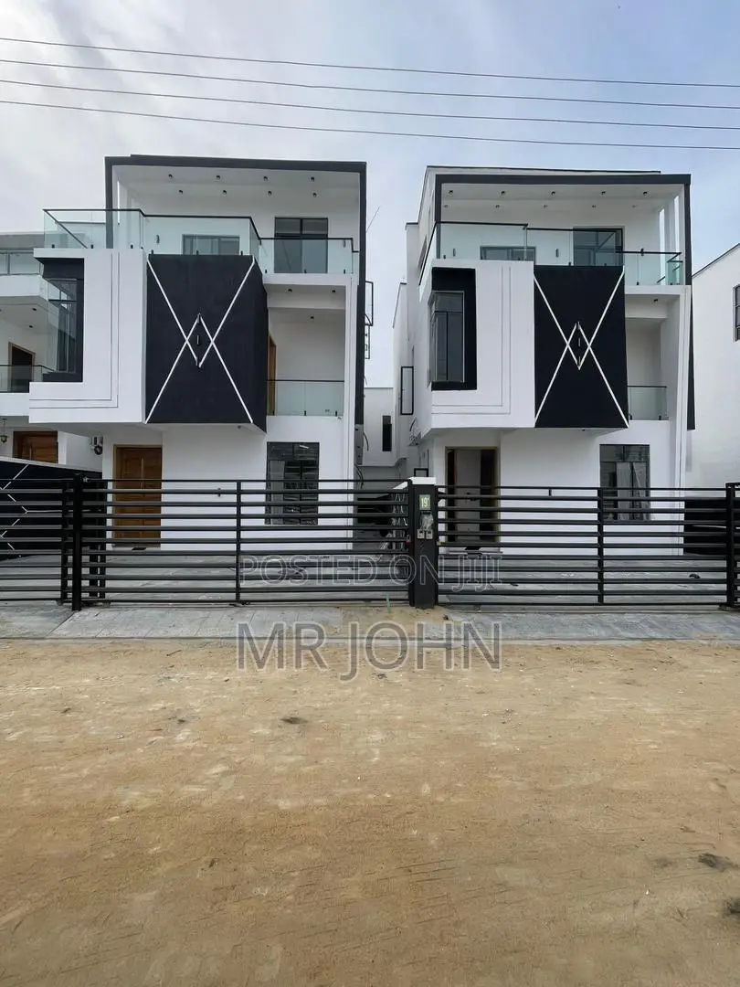 5bdrm House in De Man Pr, Lekki for sale