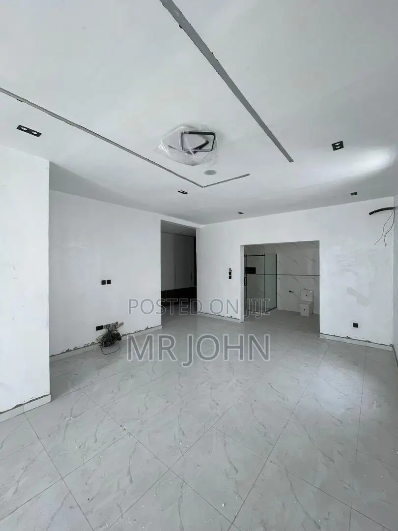 5bdrm House in De Man Pr, Lekki for sale