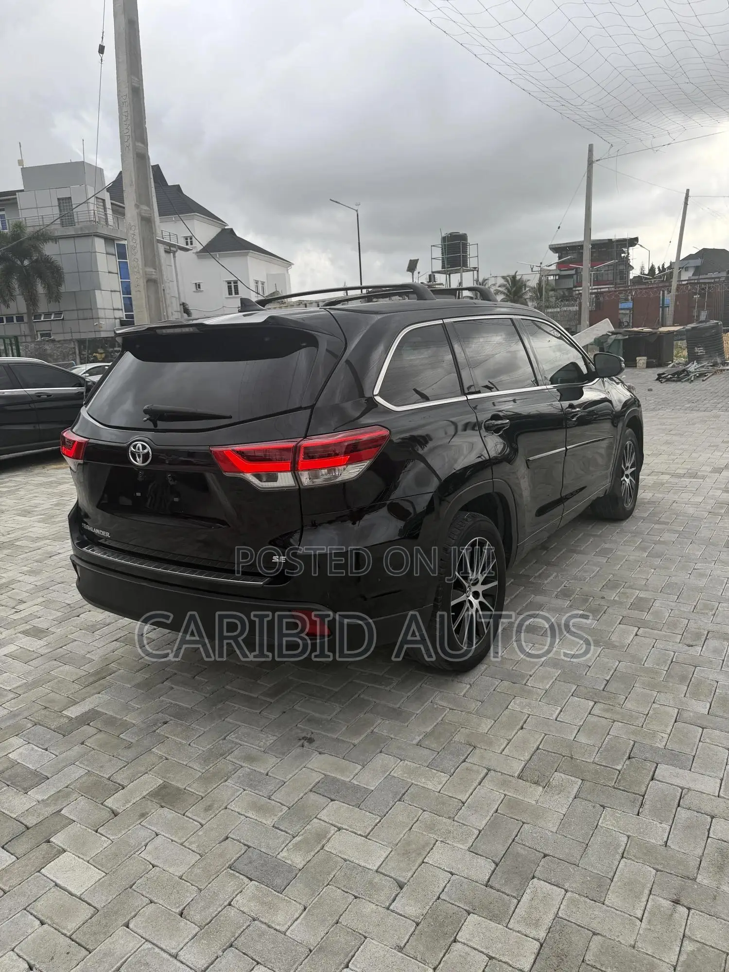 Toyota Highlander SE 4x2 V6 (3.5L 6cyl 8A) 2018 Black