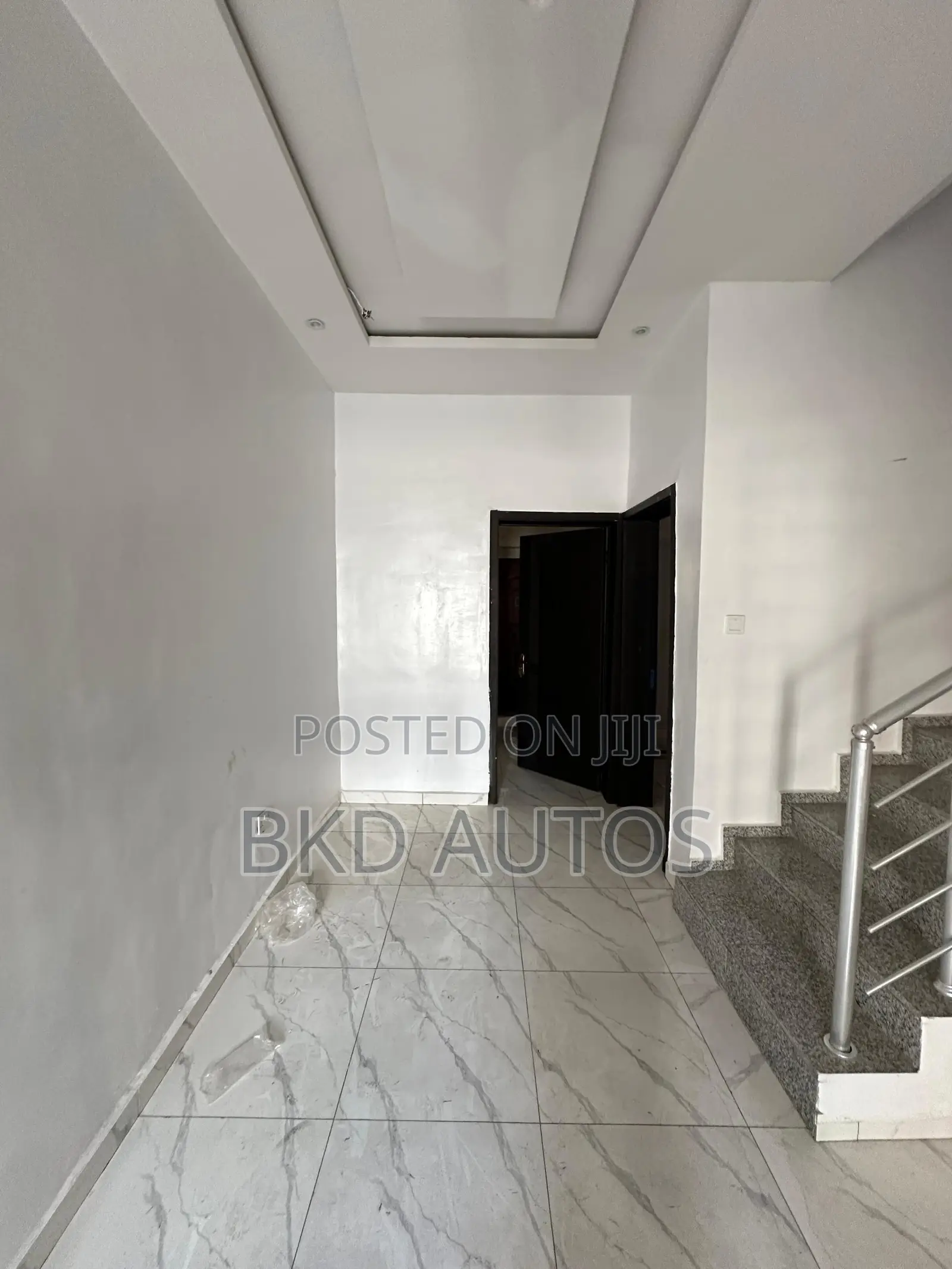 3bdrm Duplex in Ilaje for sale
