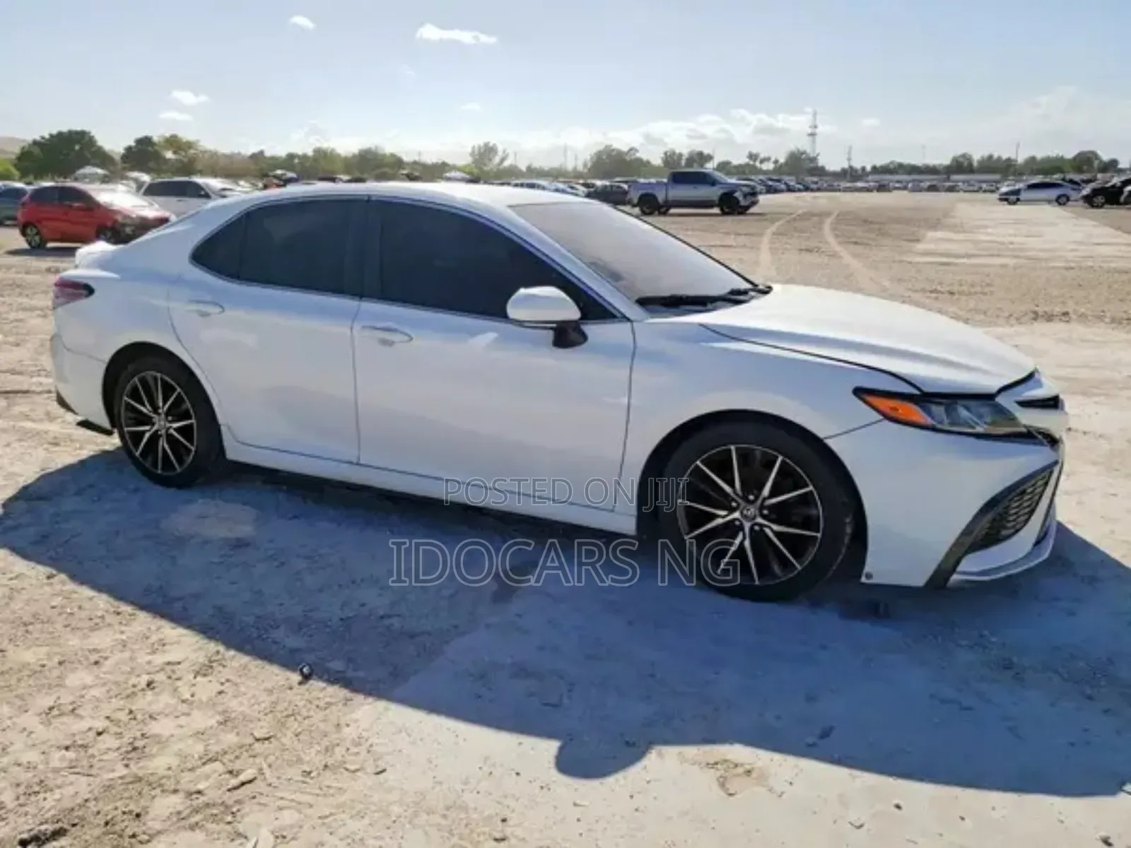 Toyota Camry XSE V6 FWD 2020 White