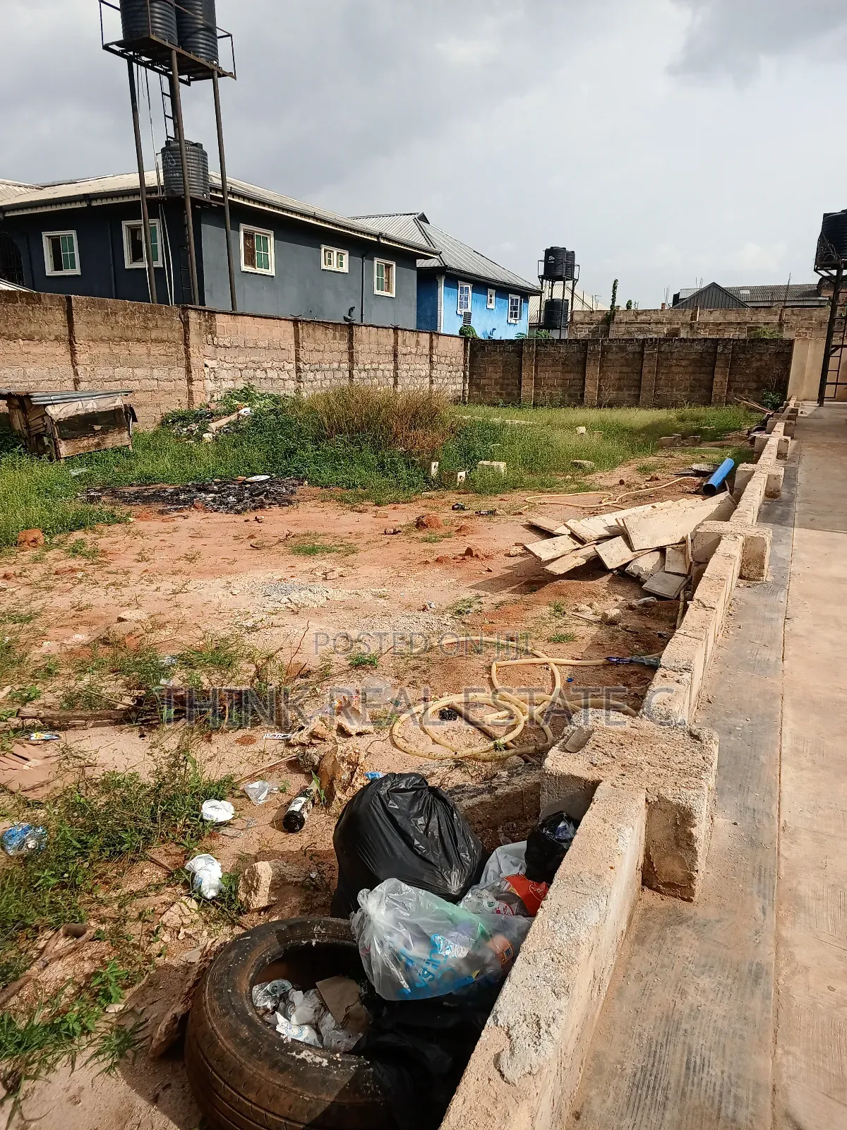 40/100 Land at Oko Central,Gra for 25m Naira Negotiable