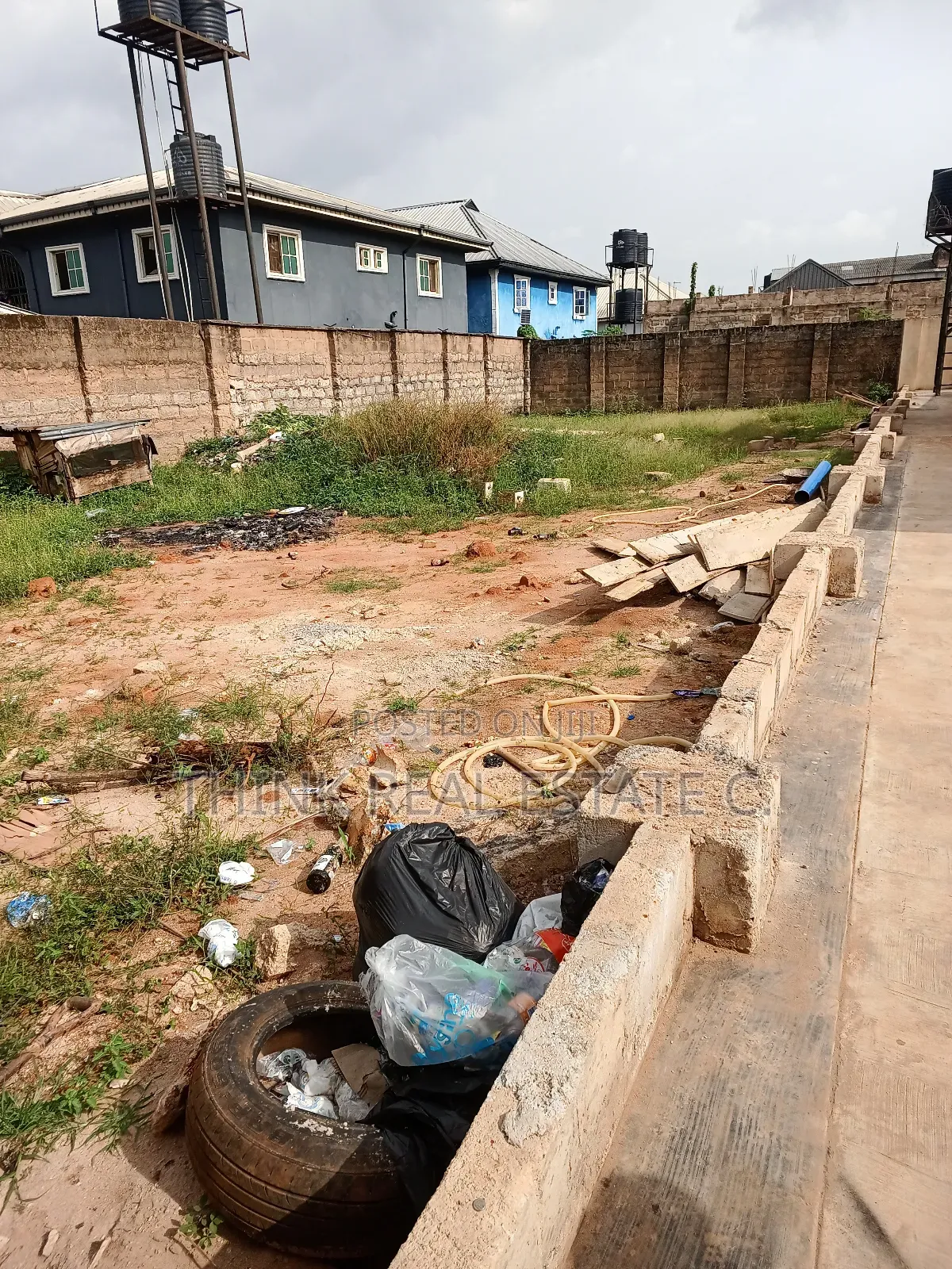 40/100 Land at Oko Central,Gra for 25m Naira Negotiable