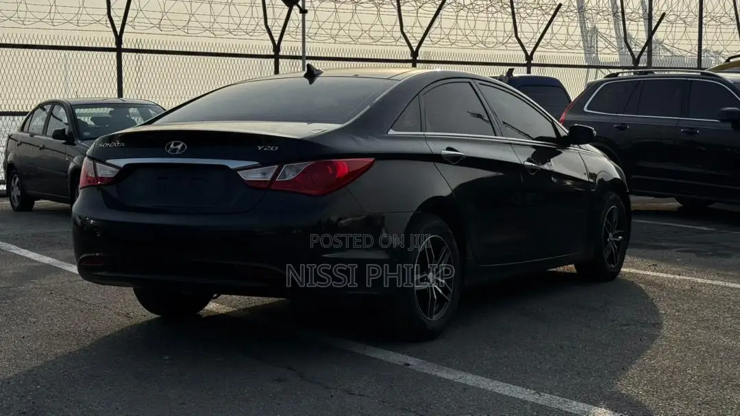 Hyundai Sonata 2009 Black