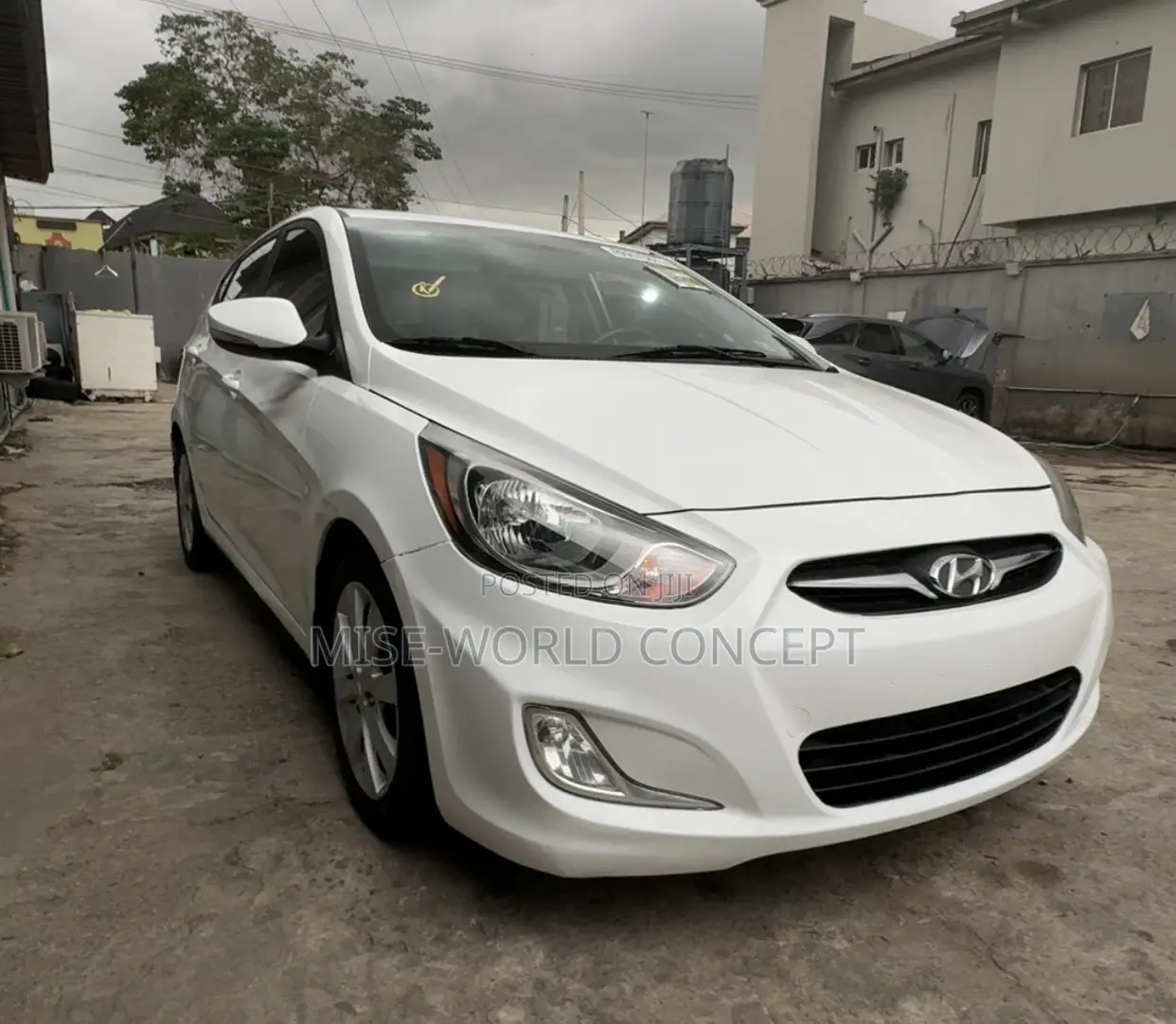 Hyundai Accent 2013 White