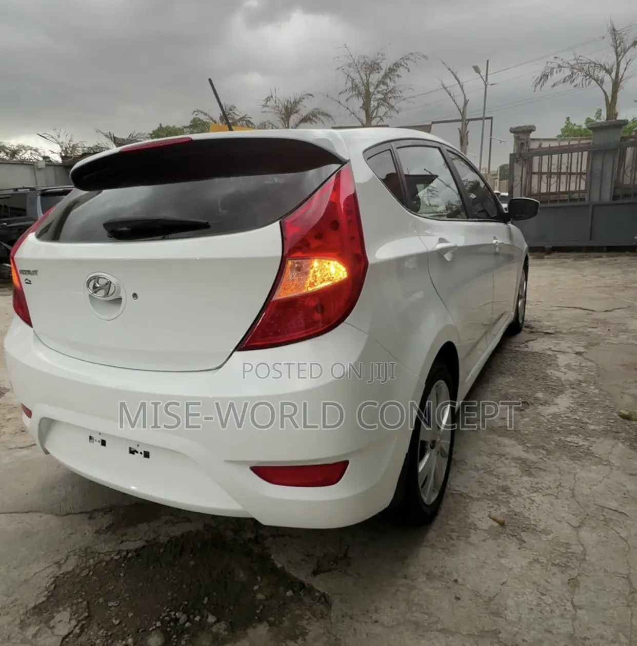 Hyundai Accent 2013 White