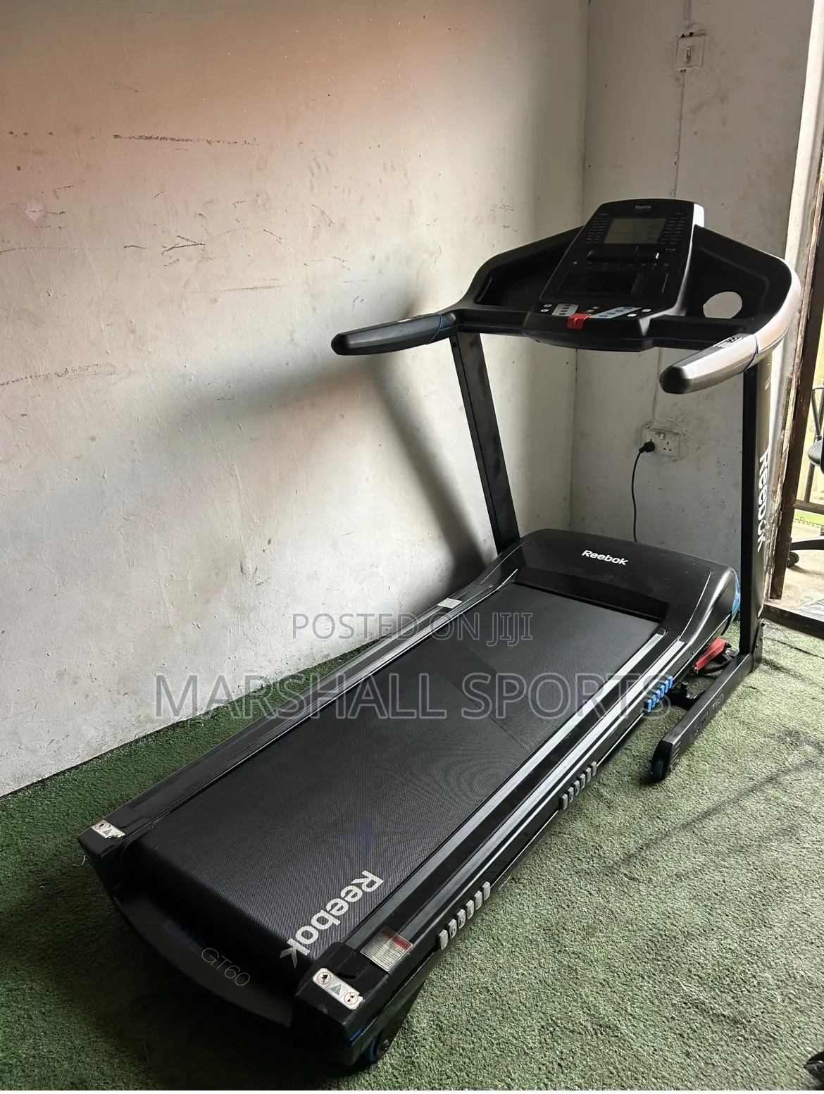 4hp Reebok Treadmill With Incline
