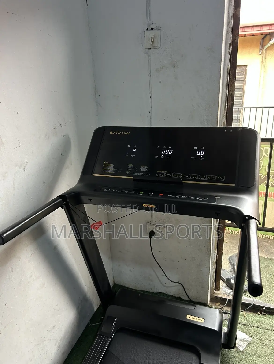 4hp New Modern Egojin Treadmill With Incline