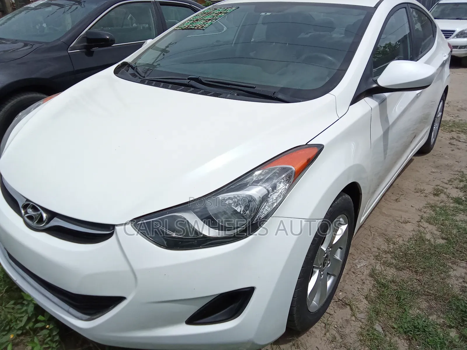 Hyundai Elantra 2012 White