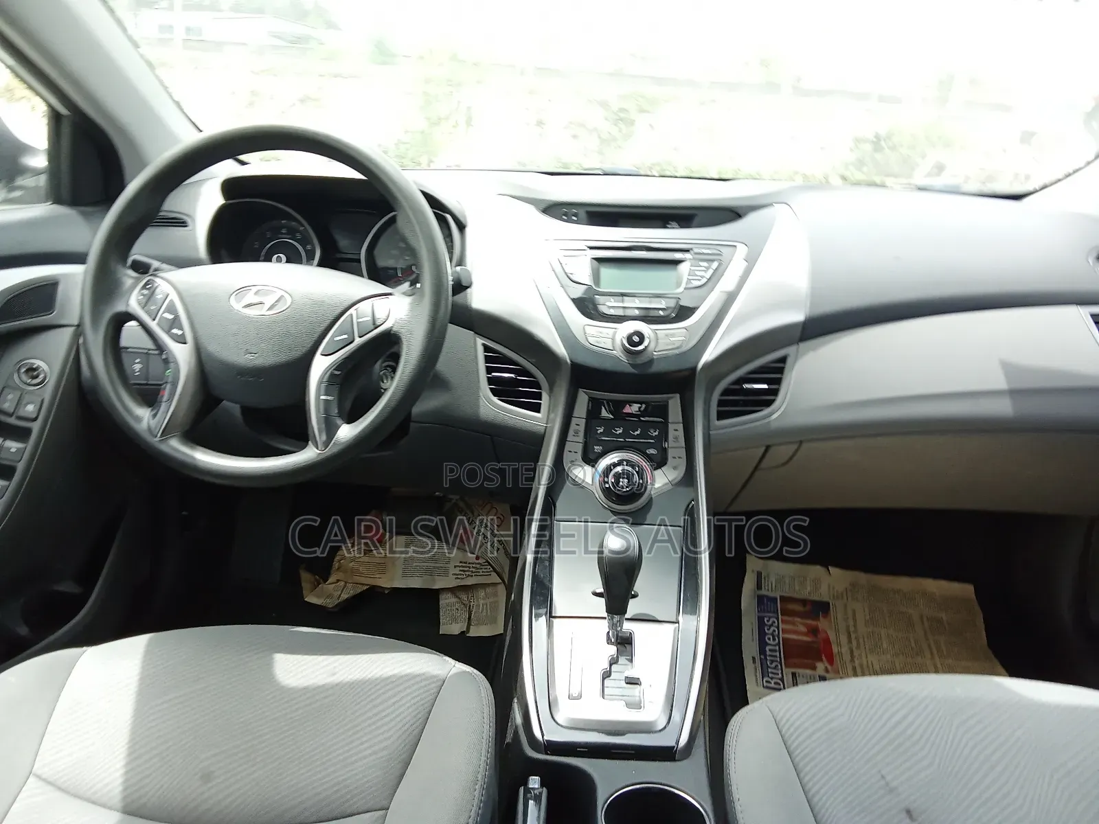 Hyundai Elantra 2012 White