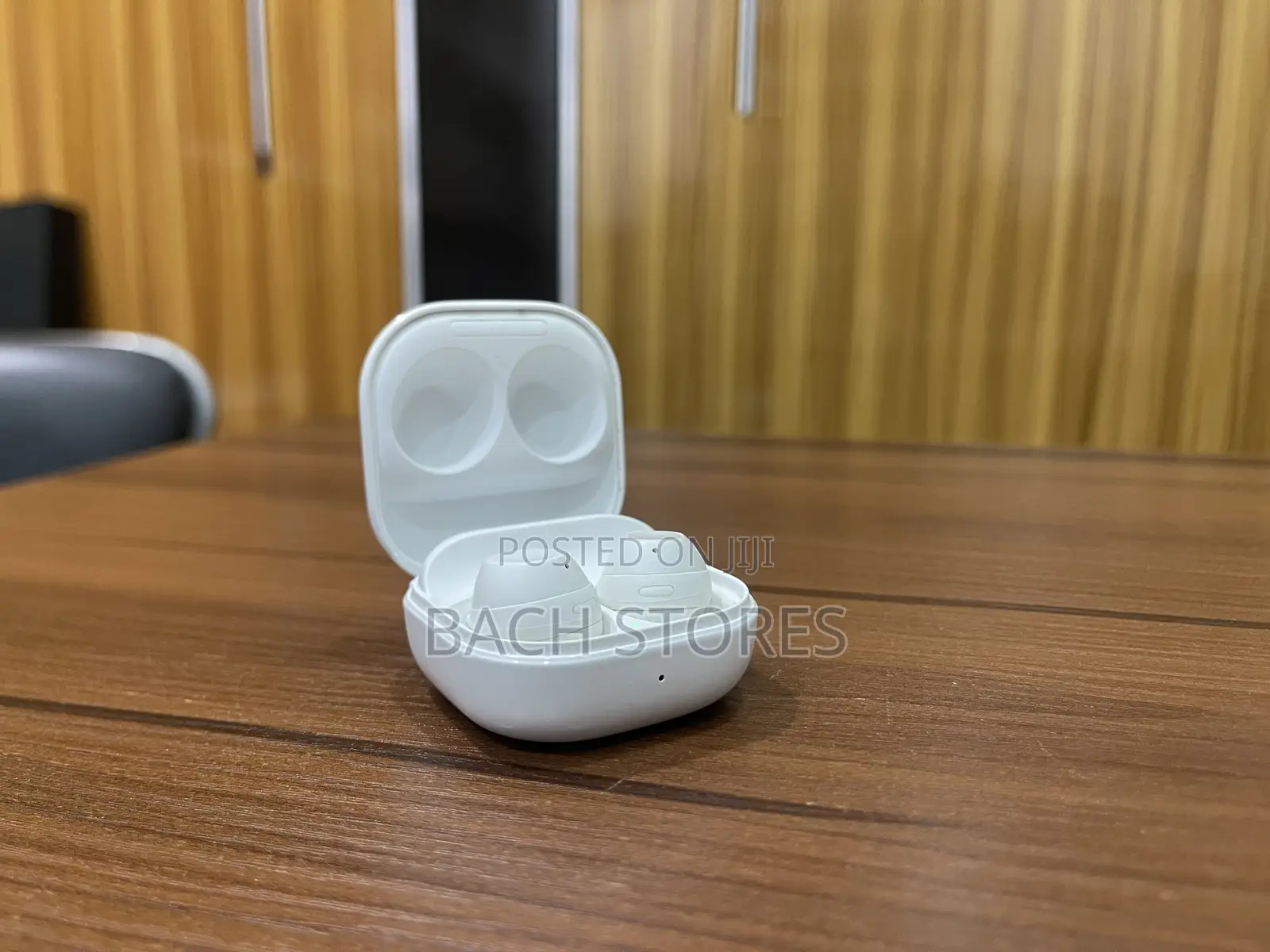Samsung Galaxy Buds Fe Earbuds With Built in Voice Assistant