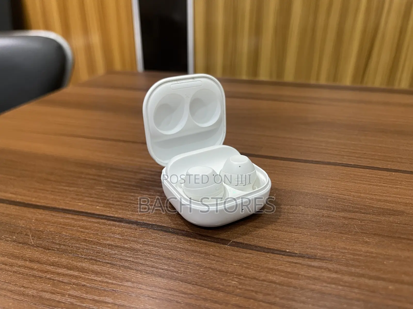 Samsung Galaxy Buds Fe Earbuds With Built in Voice Assistant