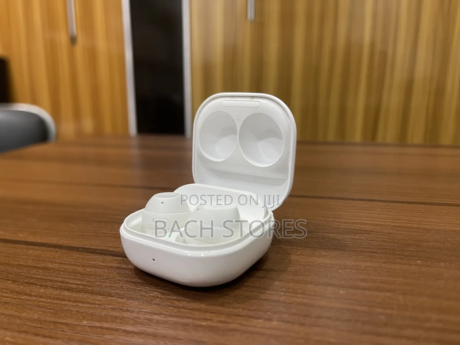 Samsung Galaxy Buds Fe Earbuds With Built in Voice Assistant