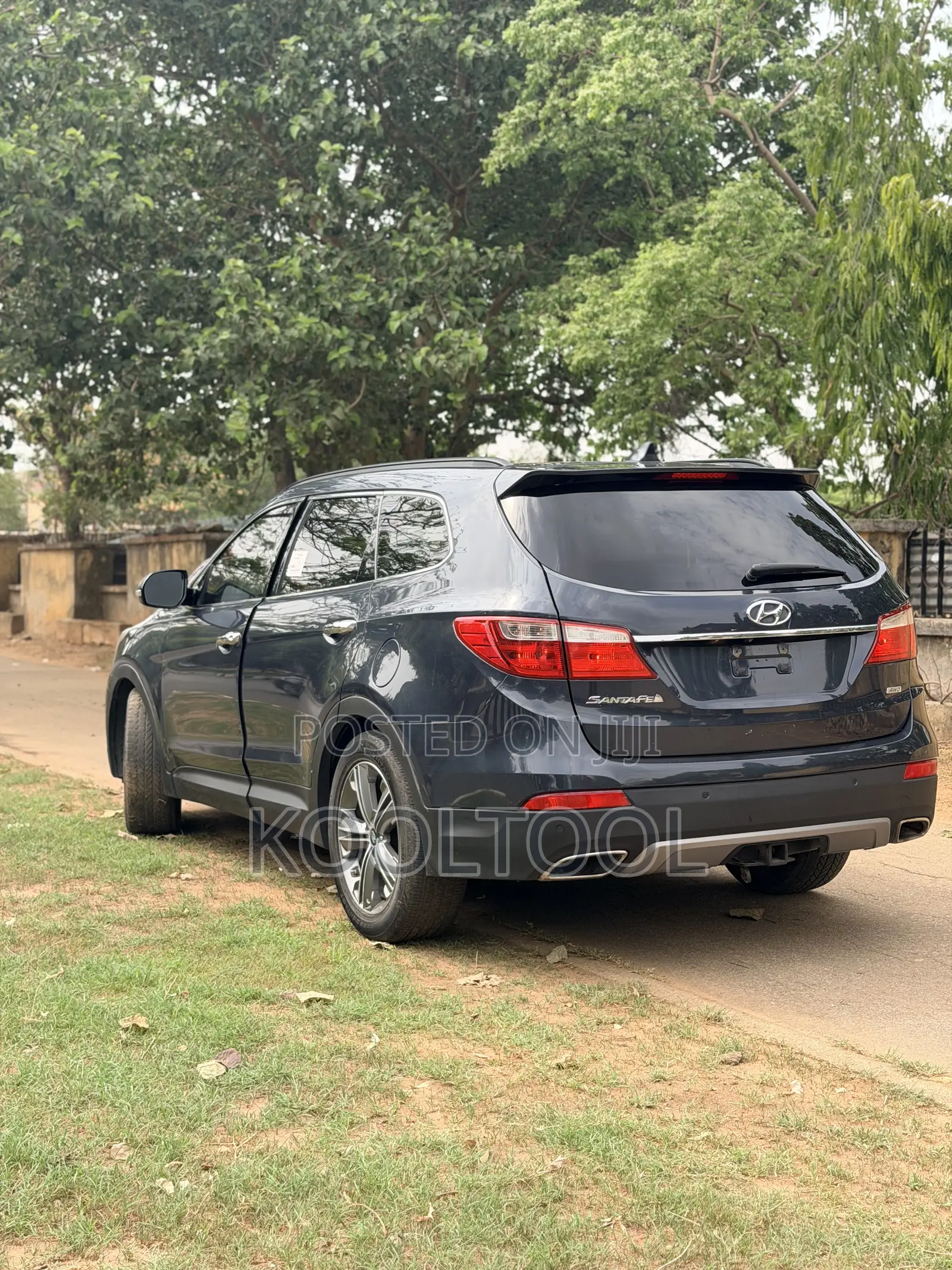 Hyundai Santa Fe Limited 4dr SUV AWD (3.3L 6cyl 6A) 2014 Blue