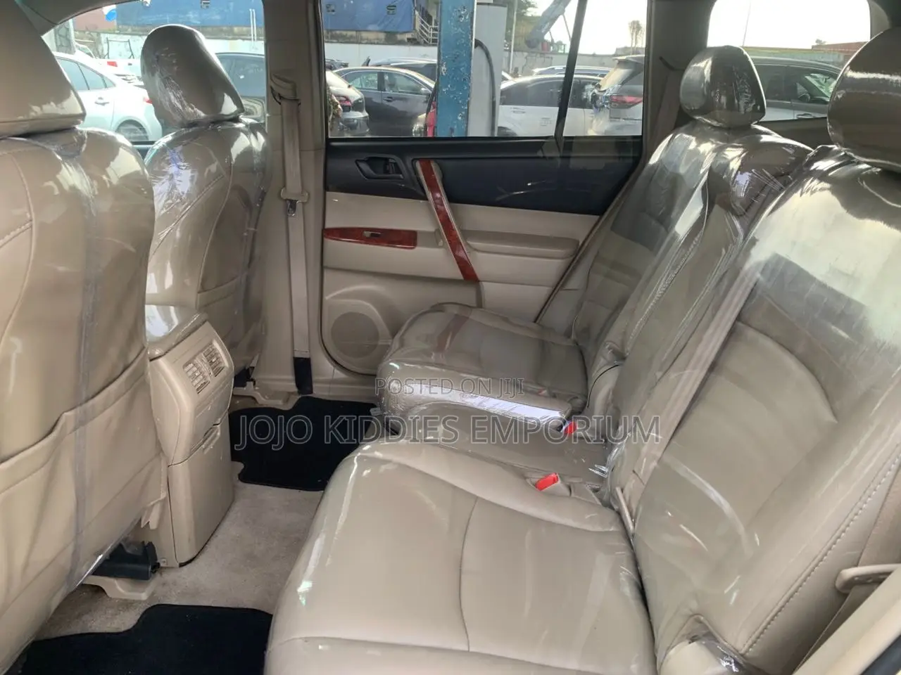 Toyota Highlander 2010 Gold