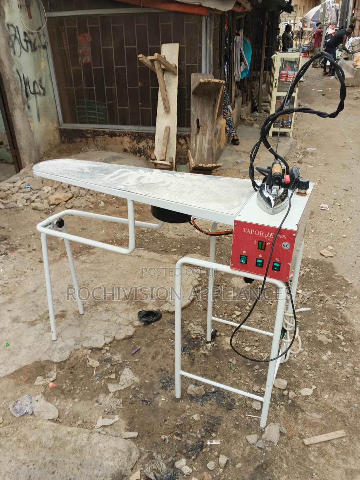 Batistella Finishing Table Industrial Iron With Table, Element Vacuum