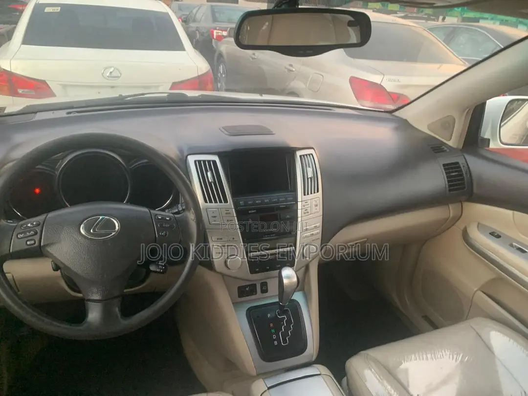 Lexus RX 2025 White