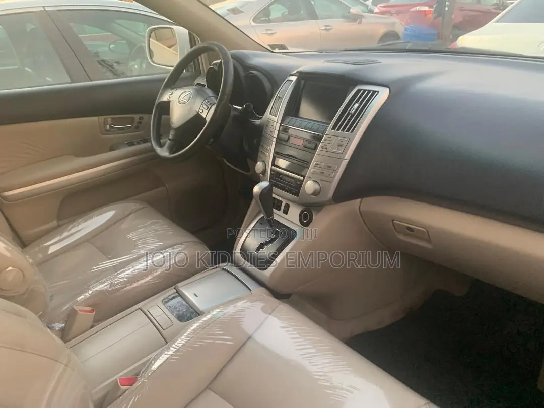 Lexus RX 2025 White