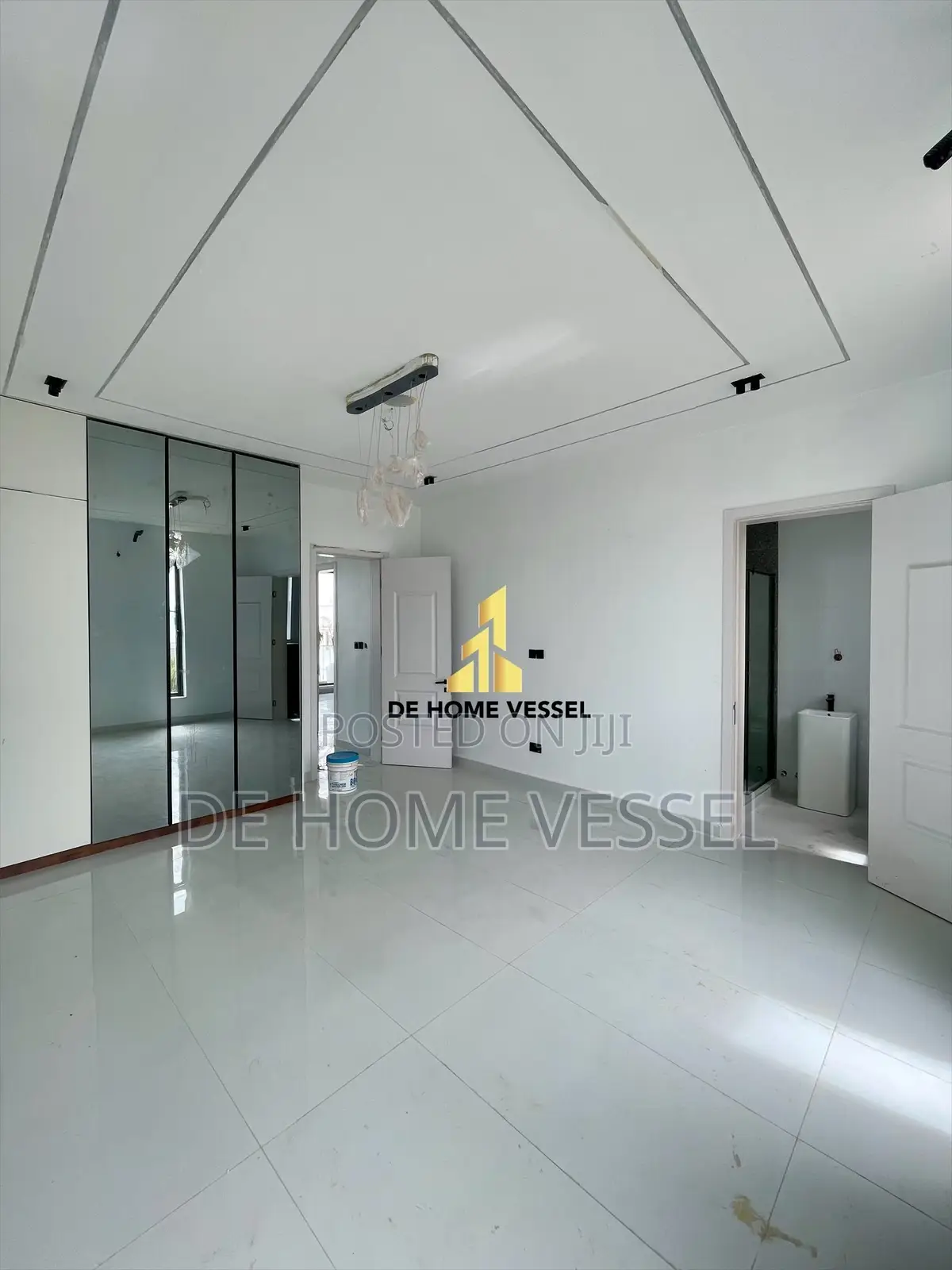 5bdrm Townhouse/Terrace in Lekki Phase 1 for sale