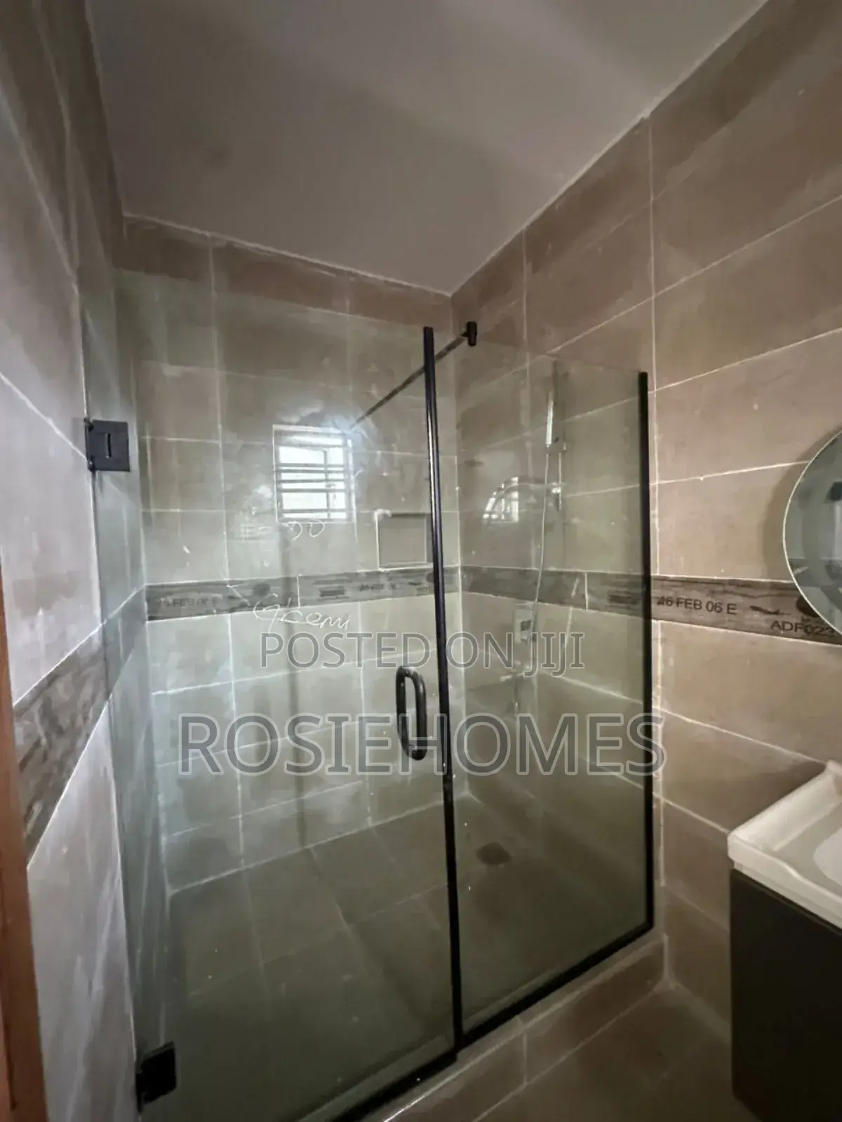 4bdrm Duplex in Light Estate, Adeola Odeku for rent