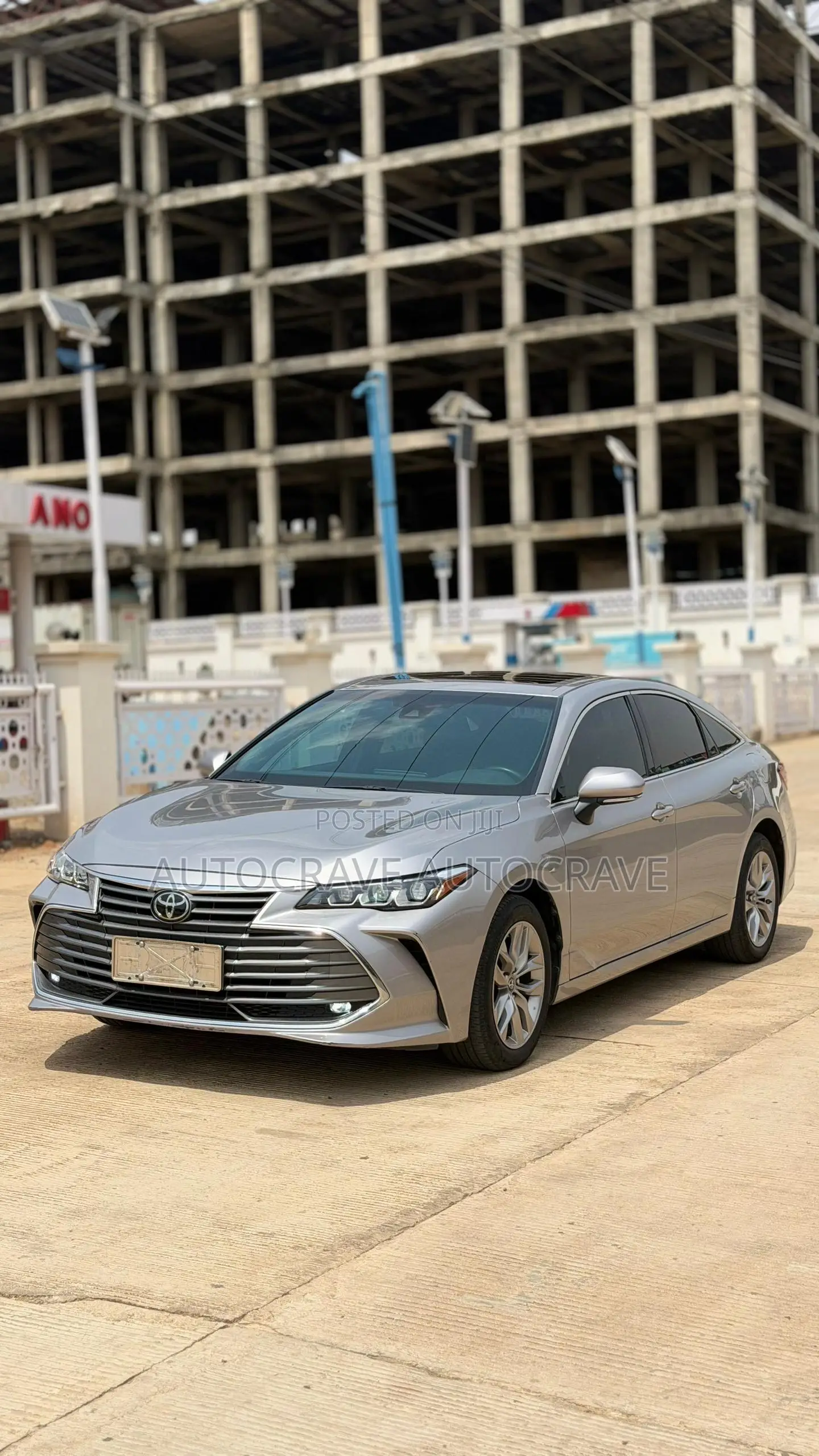 Toyota Avalon XLE 2021 Silver