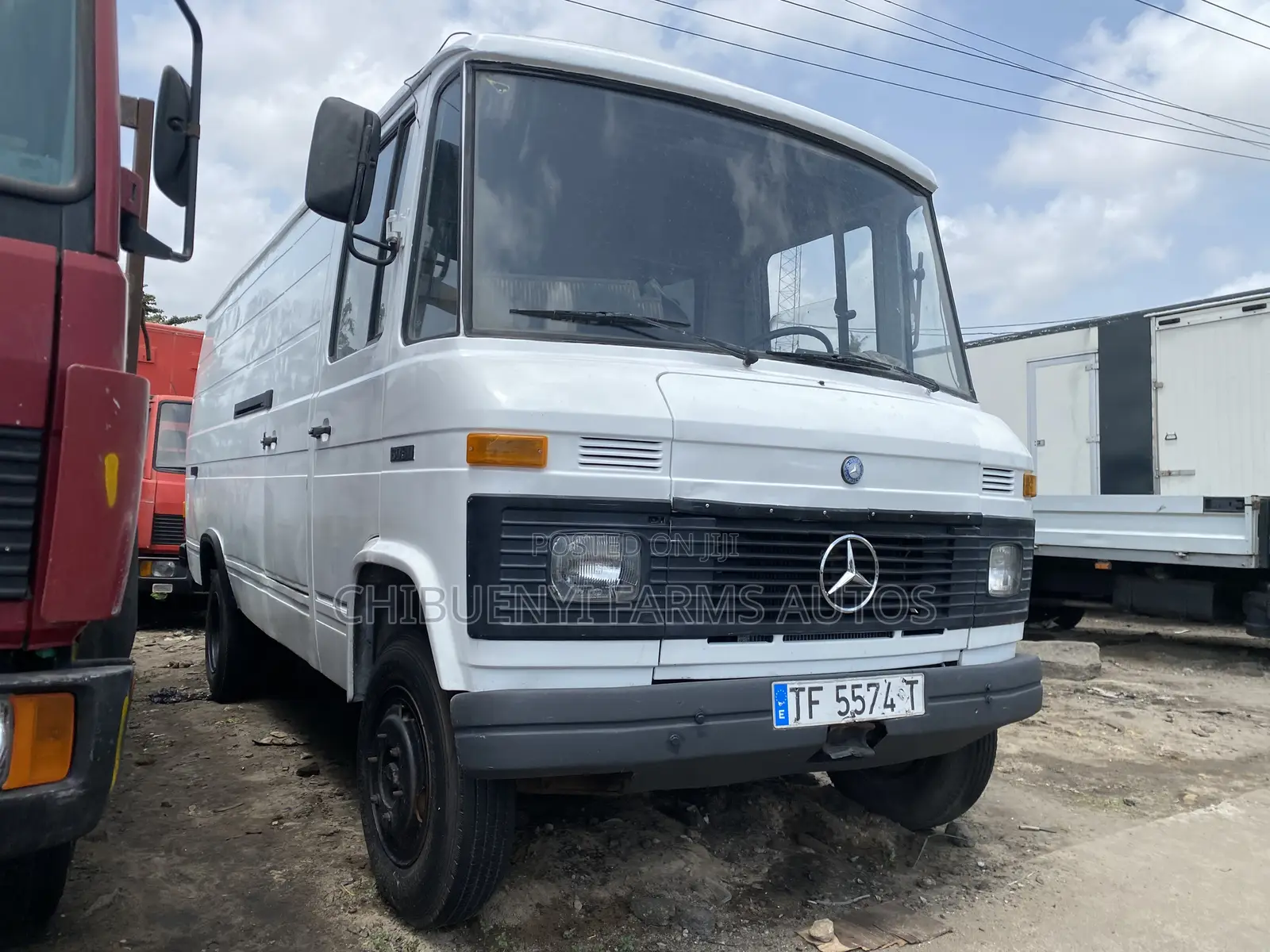Mercedes-Benz T1/TN 1995 White
