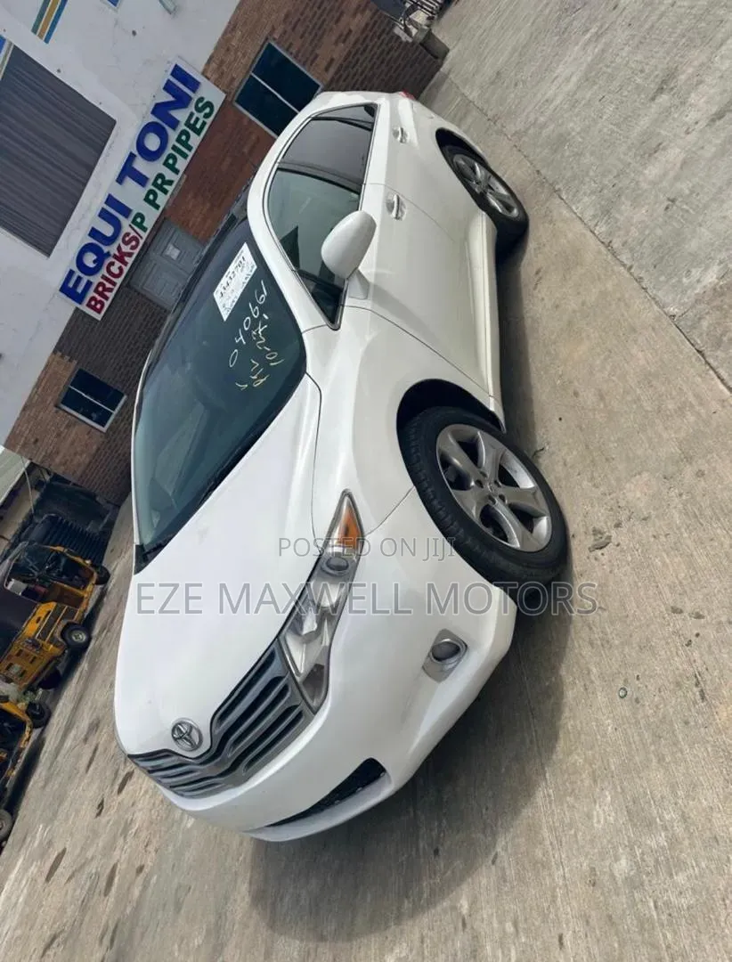 Toyota Venza Limited 2012 White