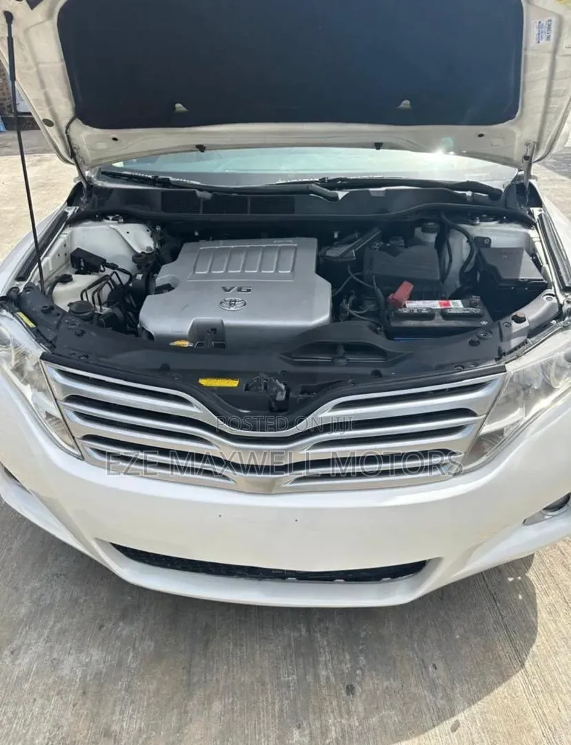 Toyota Venza Limited 2012 White