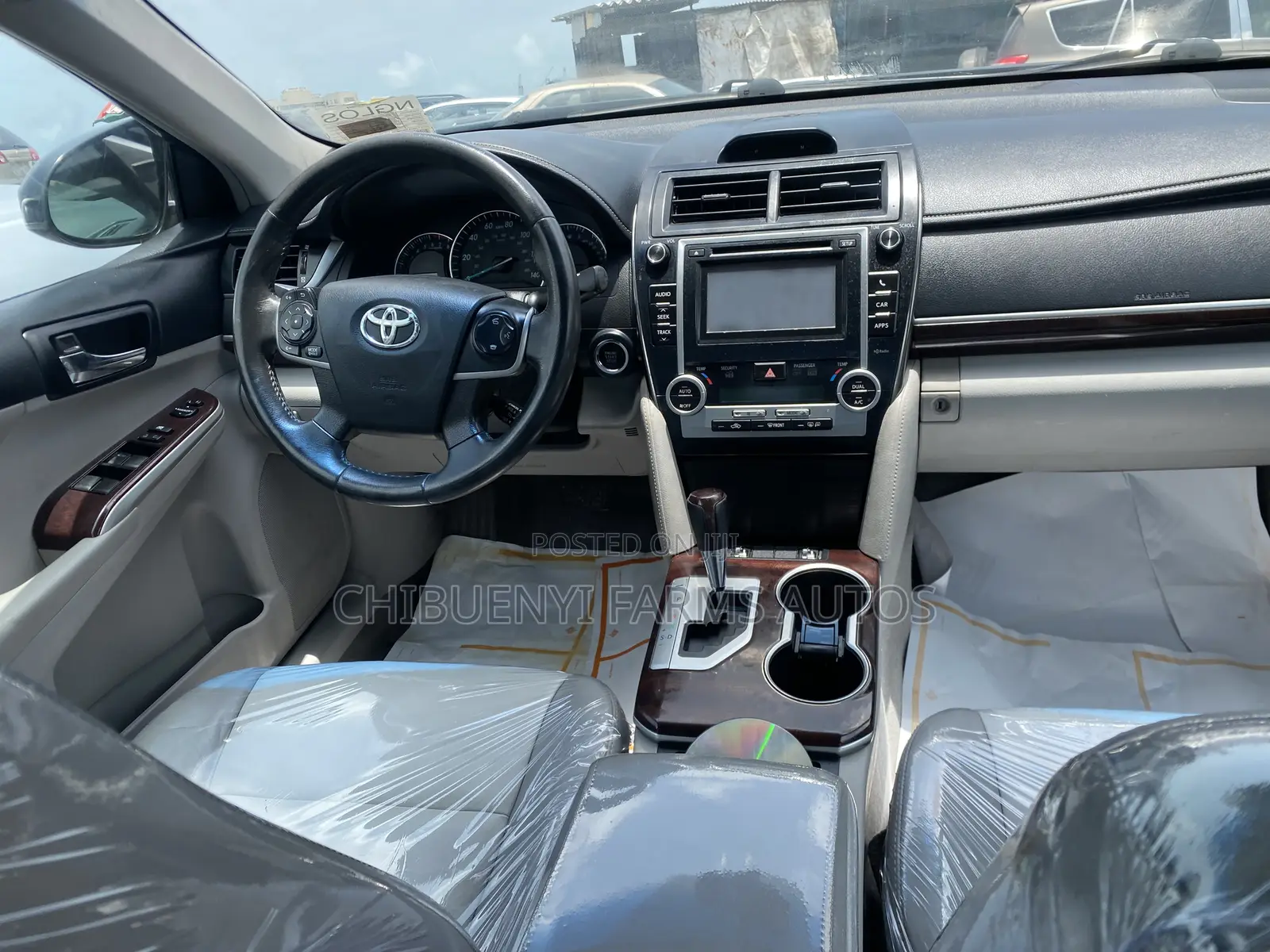 Toyota Camry XLE 4dr Sedan (2.5L 4cyl 6A) 2012 Black