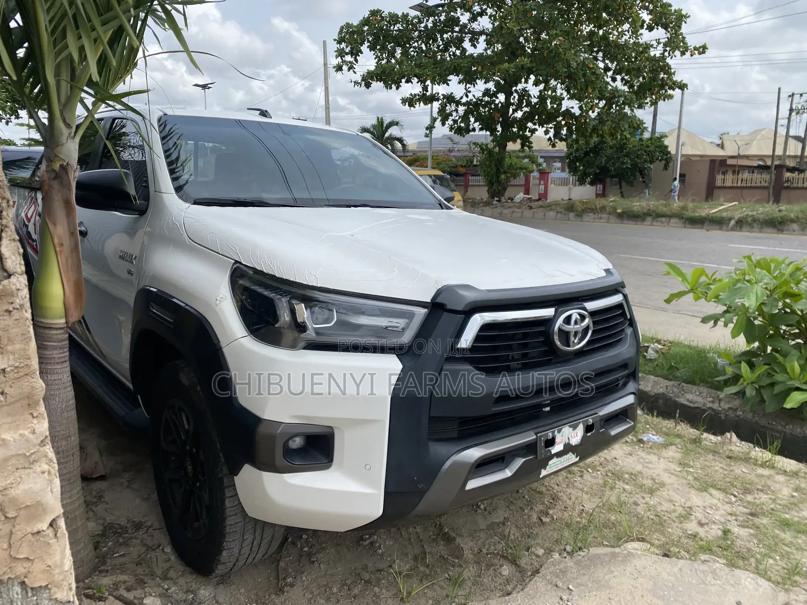 Toyota Hilux 2021 White