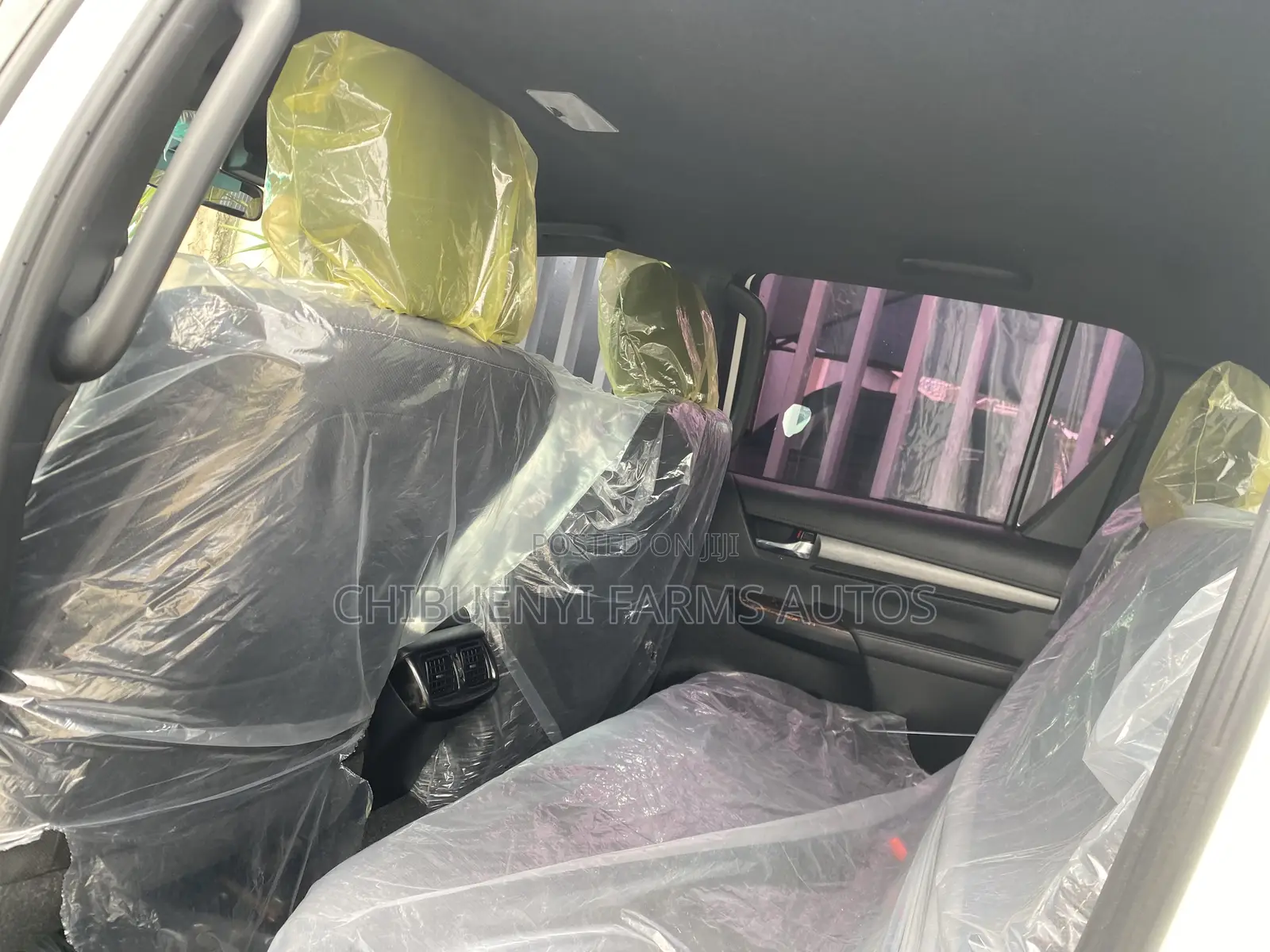 Toyota Hilux 2021 White