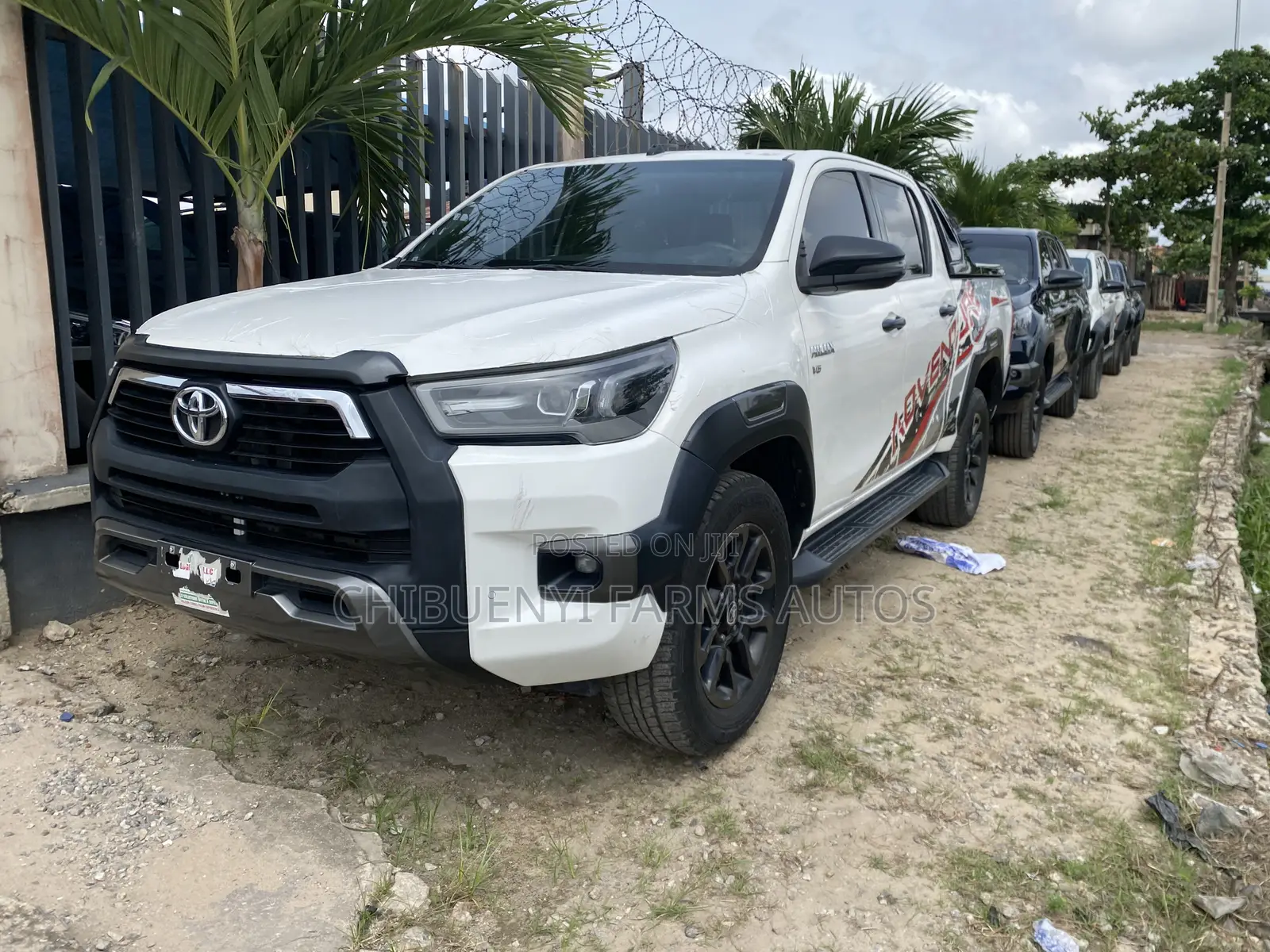 Toyota Hilux 2021 White