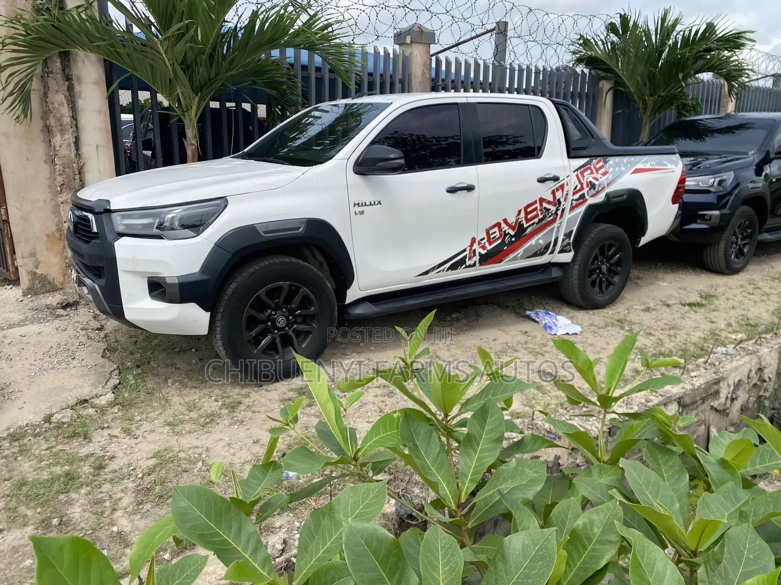 Toyota Hilux 2021 White