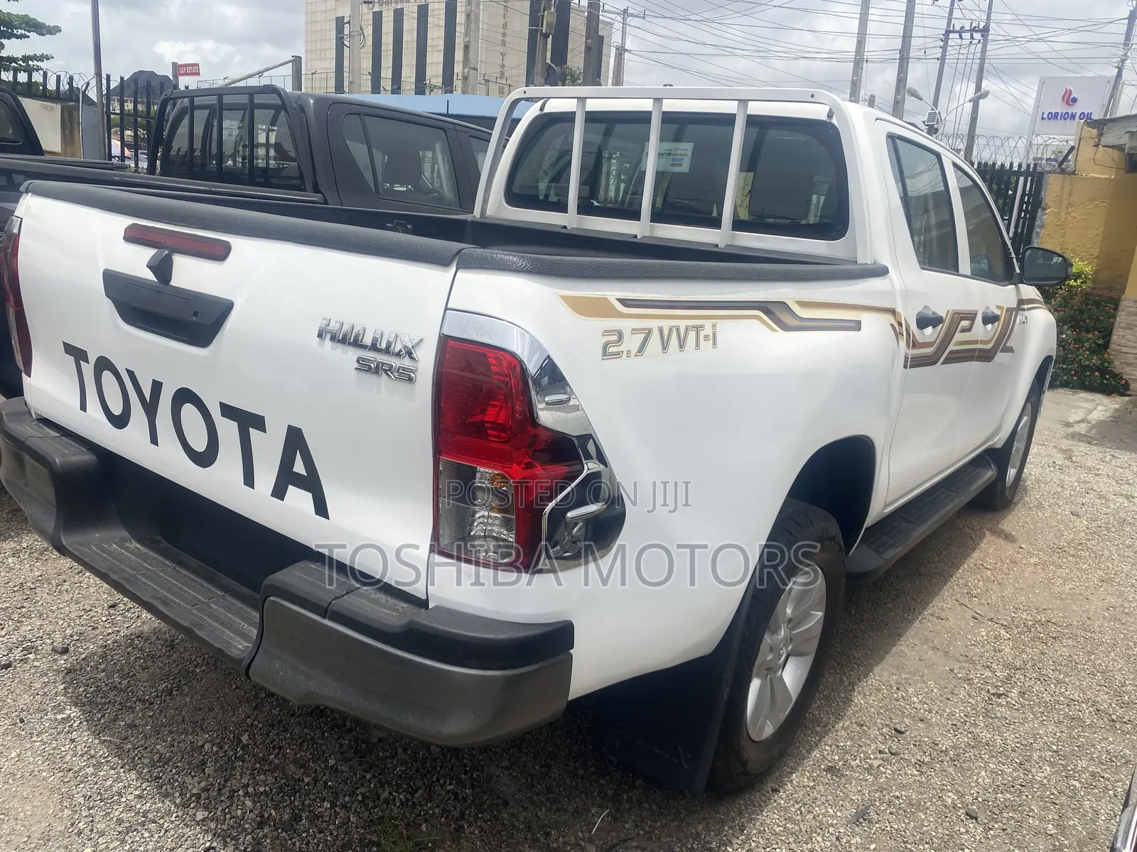 Toyota Hilux 2020 White