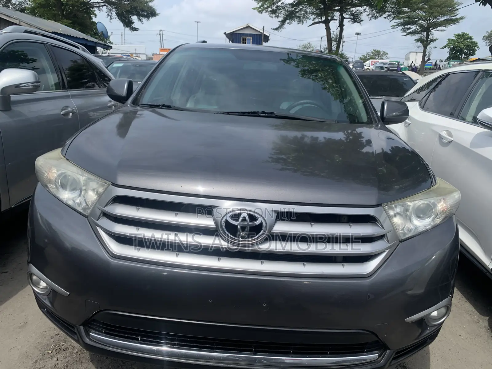 Toyota Highlander Limited 3.5l 4WD 2013 Gray