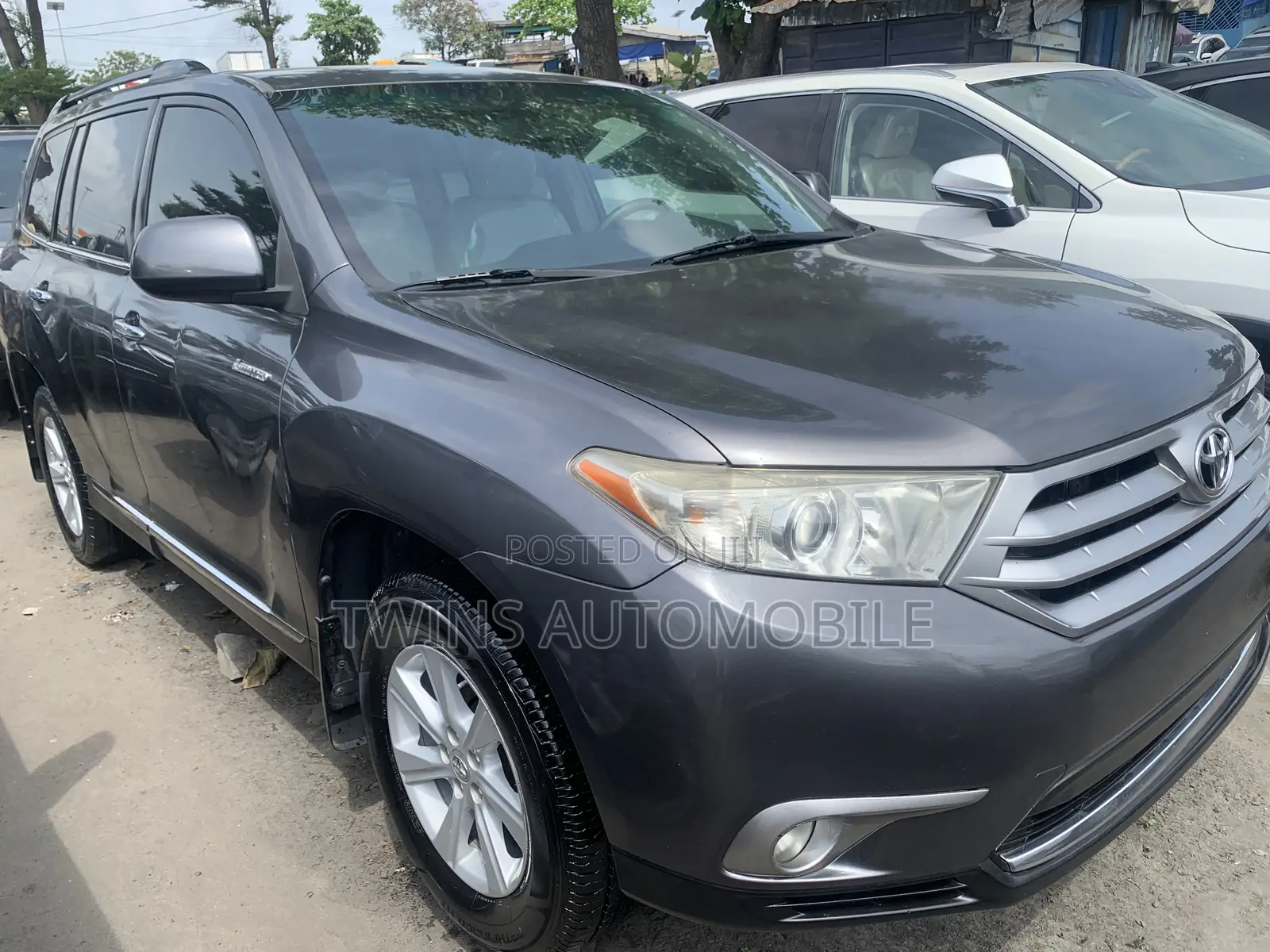 Toyota Highlander Limited 3.5l 4WD 2013 Gray