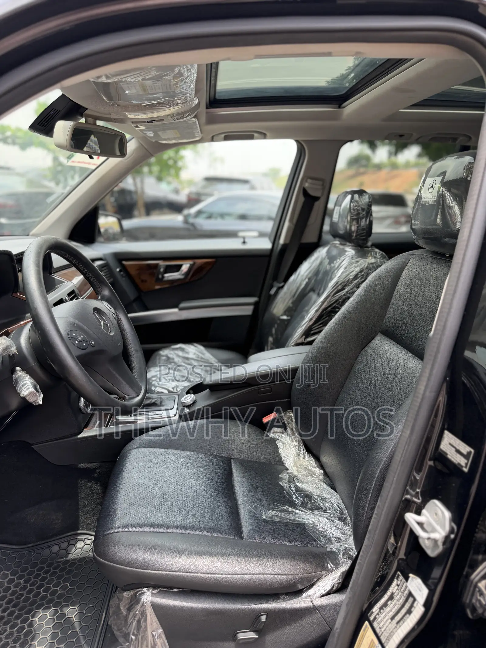 Mercedes-Benz GLK-Class 350 2010 Black