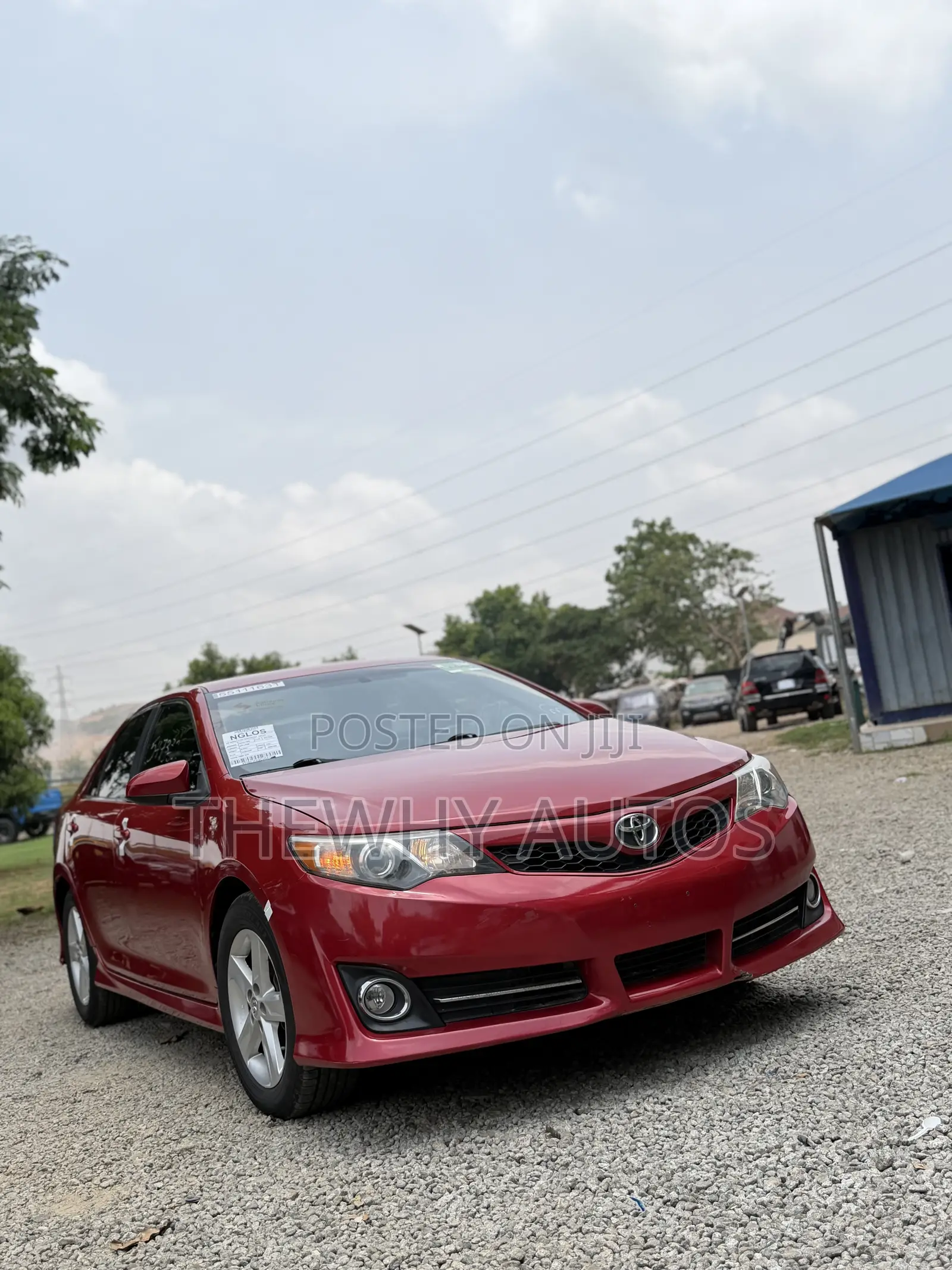 Toyota Camry SE 4dr Sedan (2.5L 4cyl 6A) 2012 Red