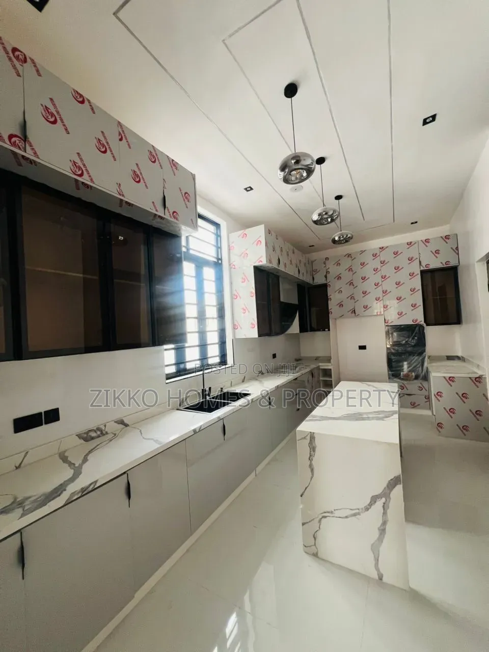 5bdrm Duplex in Ajah, Lekki for sale