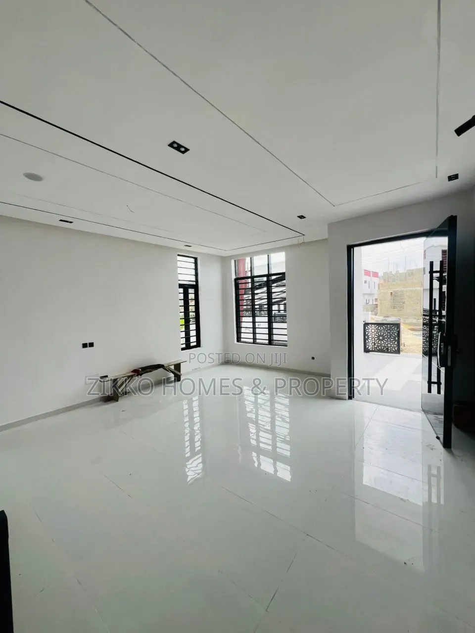 5bdrm Duplex in Ajah, Lekki for sale