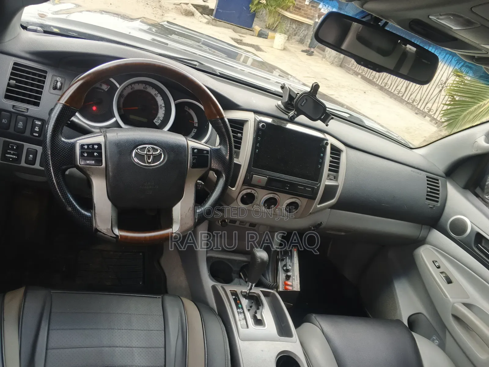 Toyota Tacoma 2011 Gray