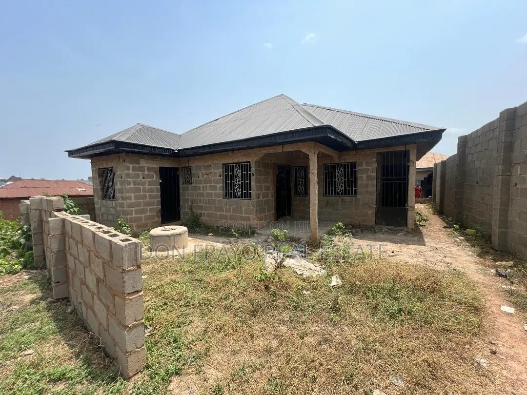 2 Beds + 1 Bed Bungalow At Fatumo Erunmu Olodo Area Ibadan
