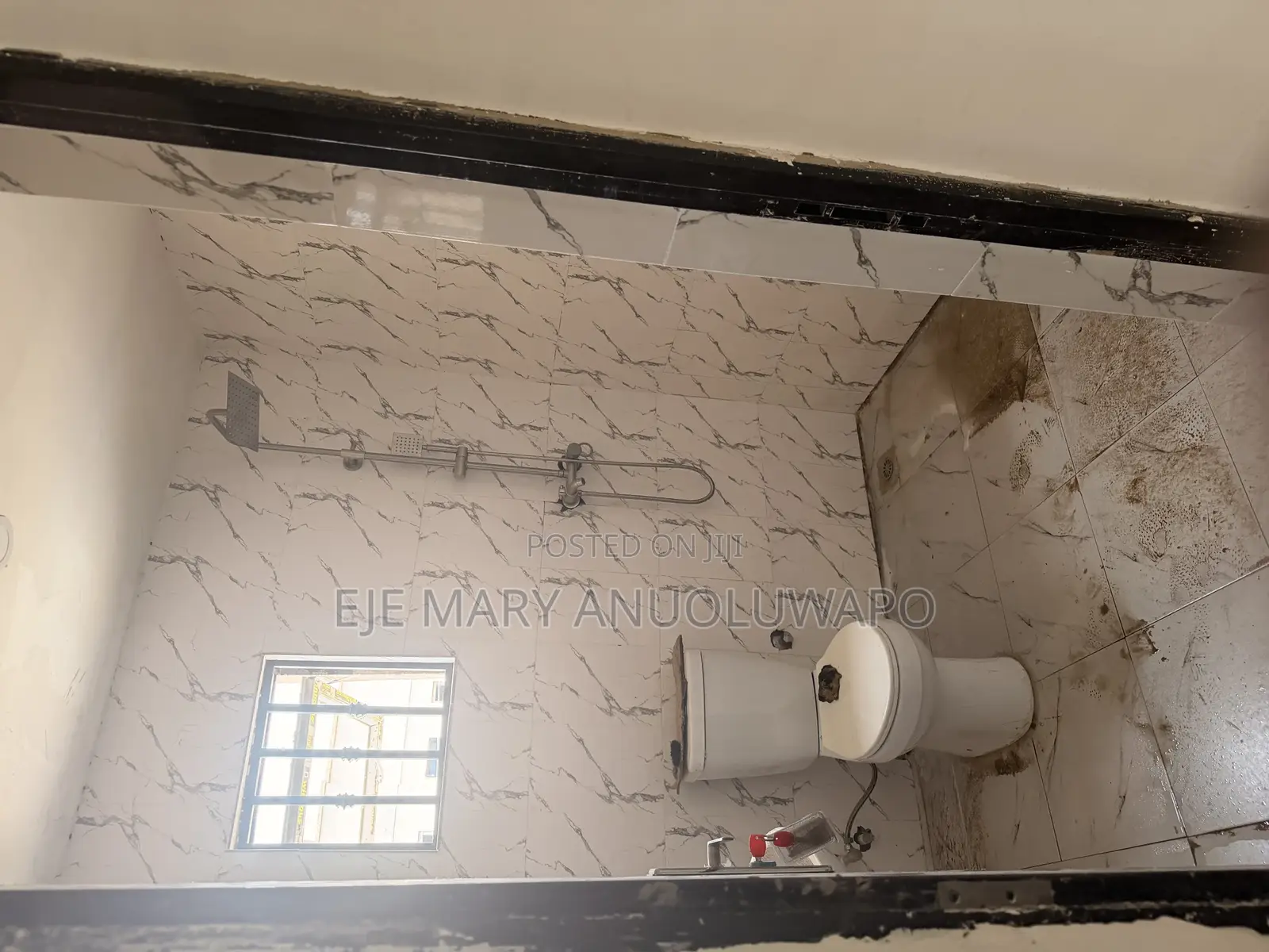5bdrm Duplex in Brains And Hammers, Life Camp for sale
