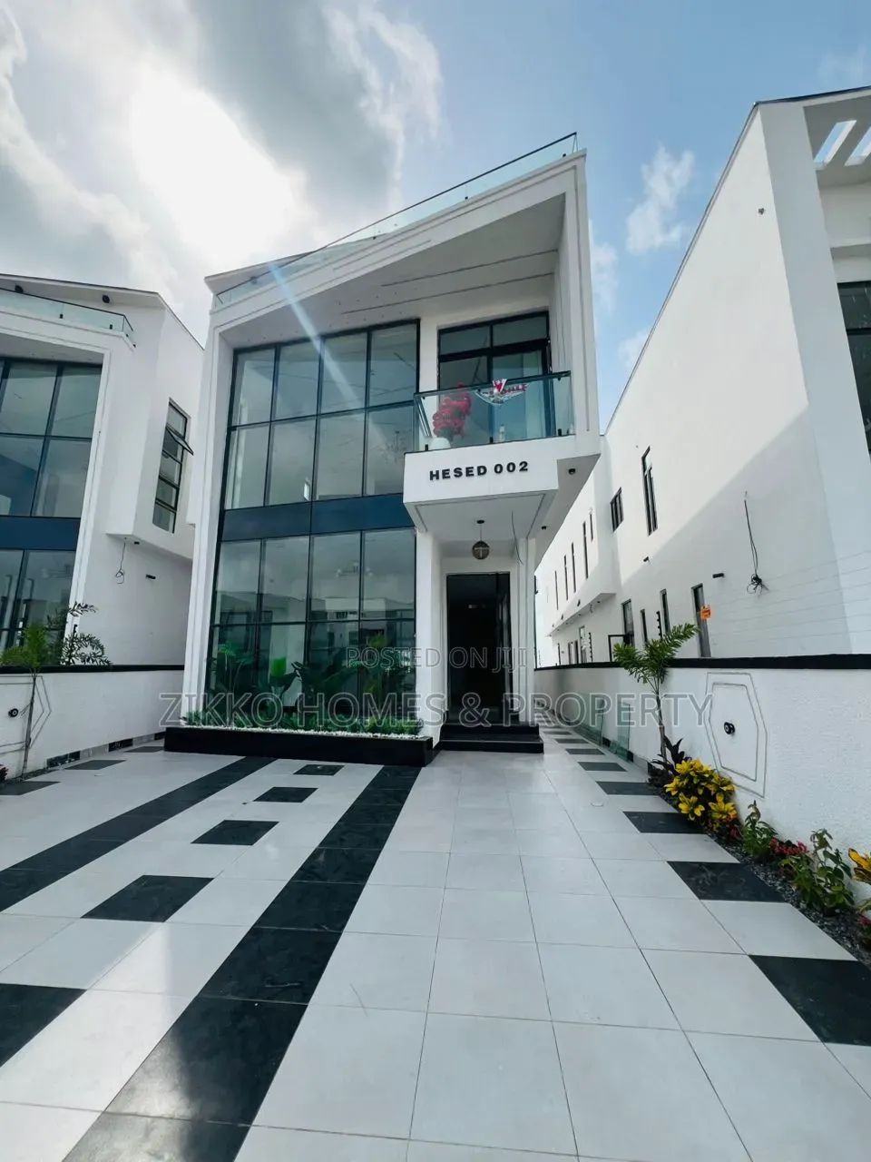 5bdrm Duplex in Ajah, Lekki for sale