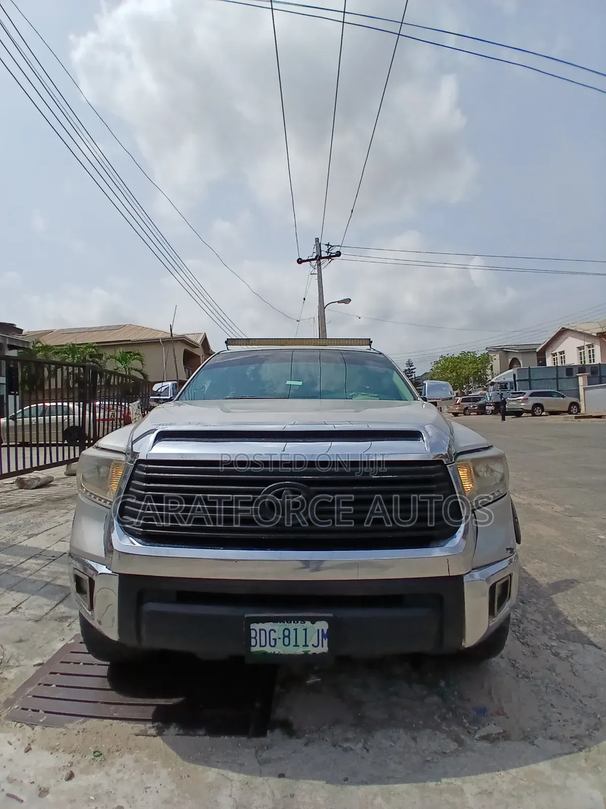 Toyota Tundra SR5 4dr Double Cab LB (5.7L 8cyl 6A) 2015 Gray