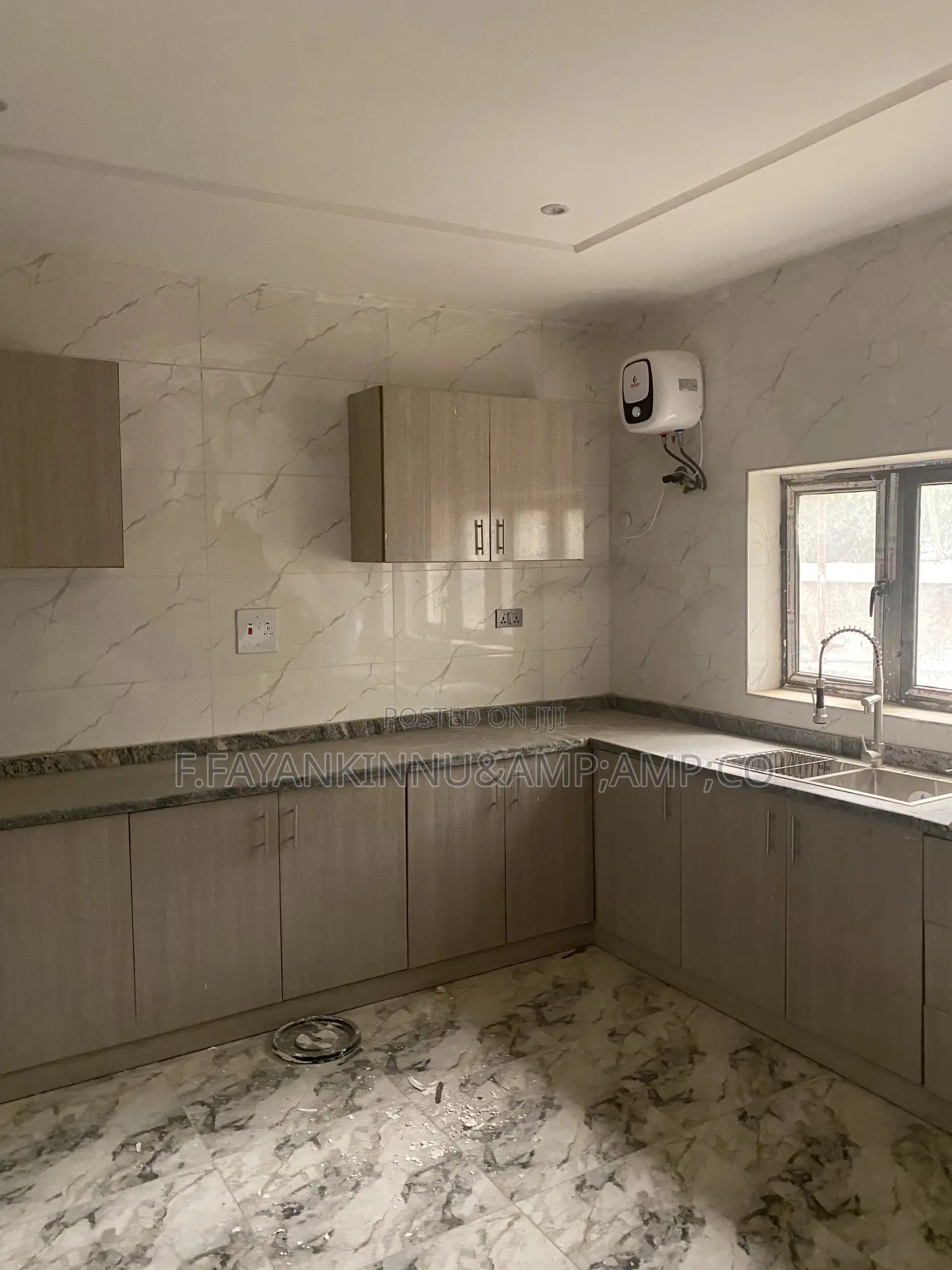 5bdrm Duplex in Mabushi for rent