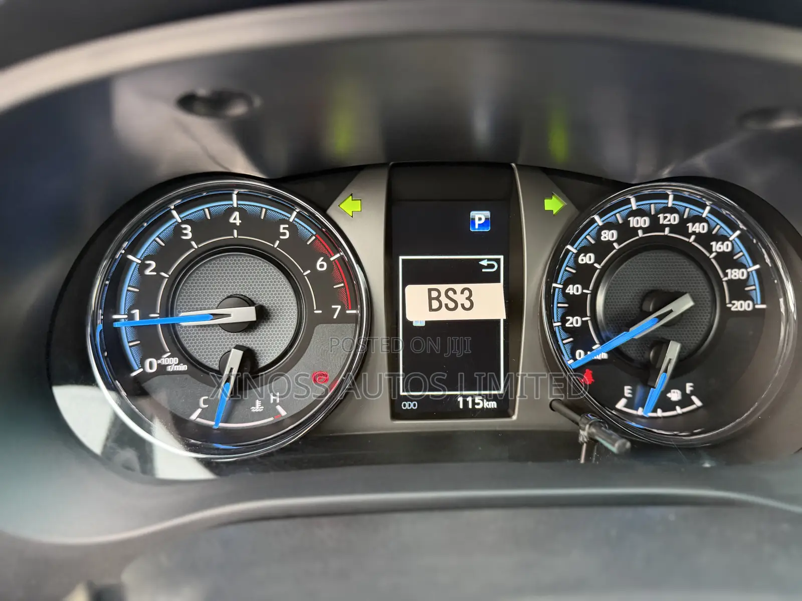 New Toyota Hilux 2025 Black